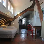 Charming Stay In St Michel