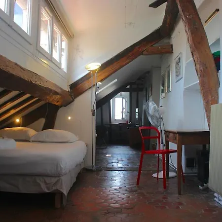 Charming In St Michel Appartamento